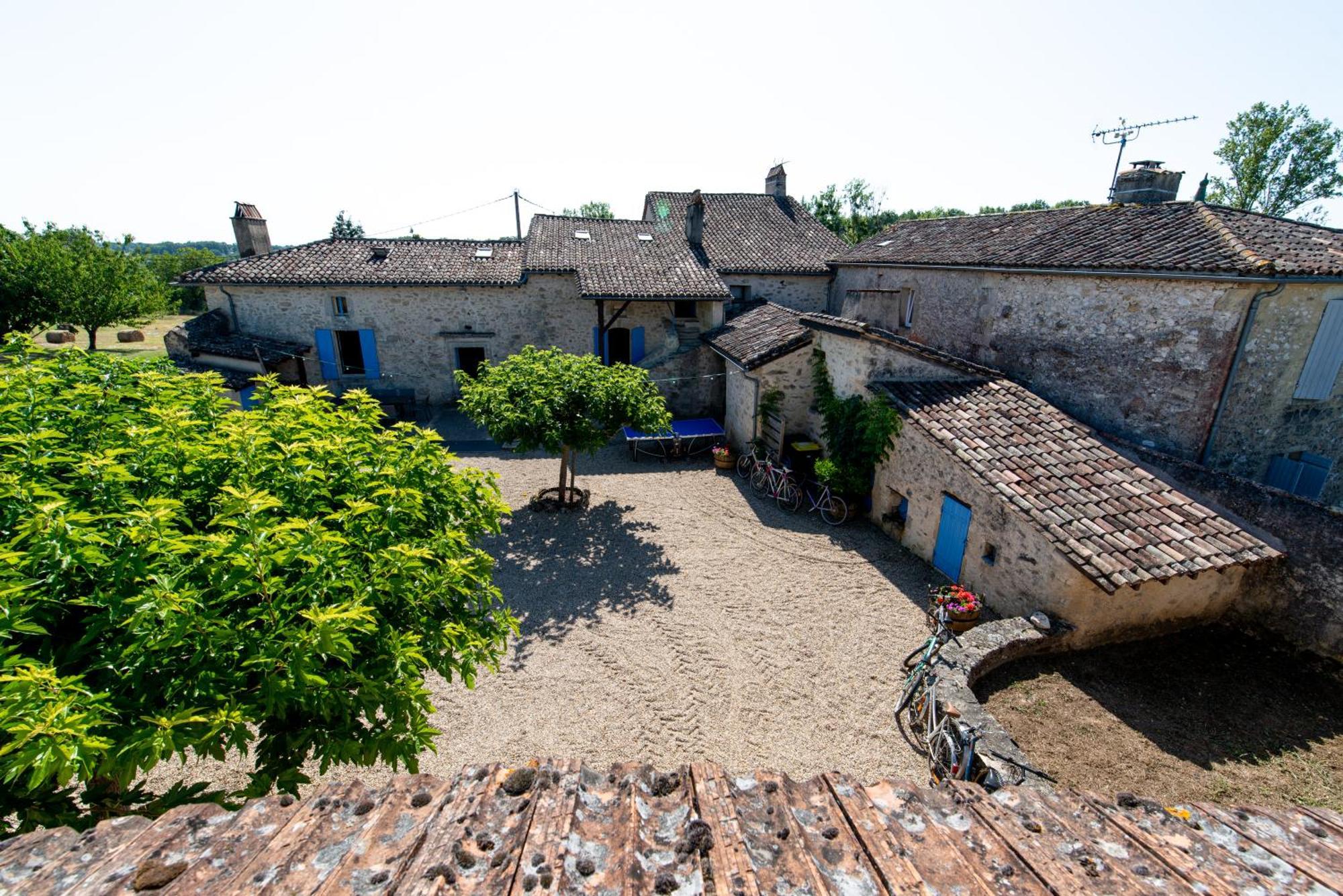 Refuge De Perreau Villa Saint-Michel-de-Montaigne Buitenkant foto